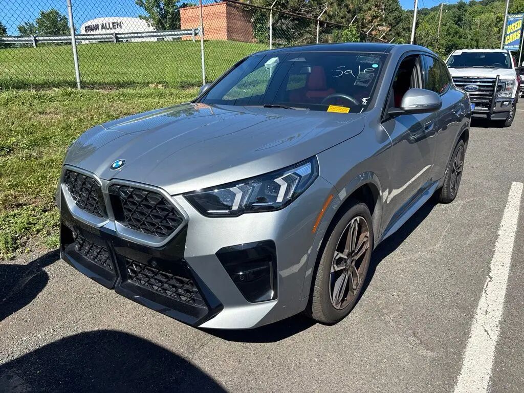 2025 BMW X2 xDrive28i — photo 1 of 9