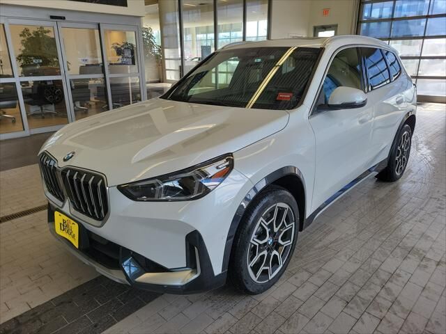 2026 BMW X1 xDrive28i — photo 1 of 13