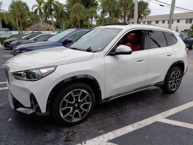 2023 BMW X1 xDrive28i — photo 1 of 6
