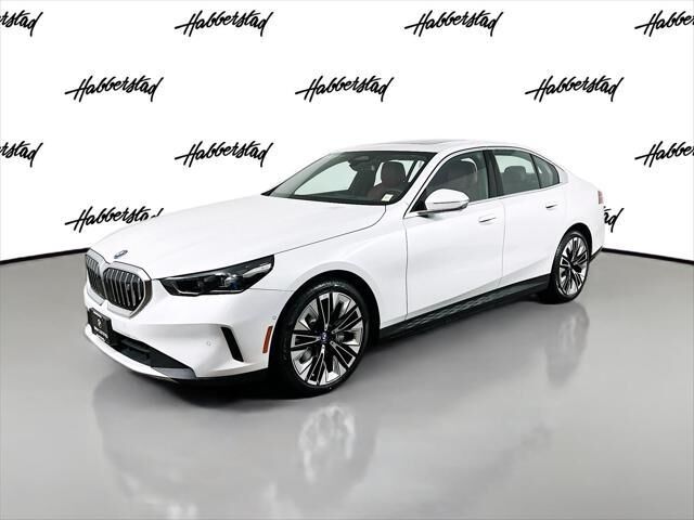 2025 BMW i5 xDrive40 — photo 1 of 26