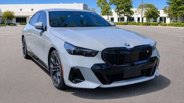 2024 BMW i5 eDrive40 — photo 1 of 12