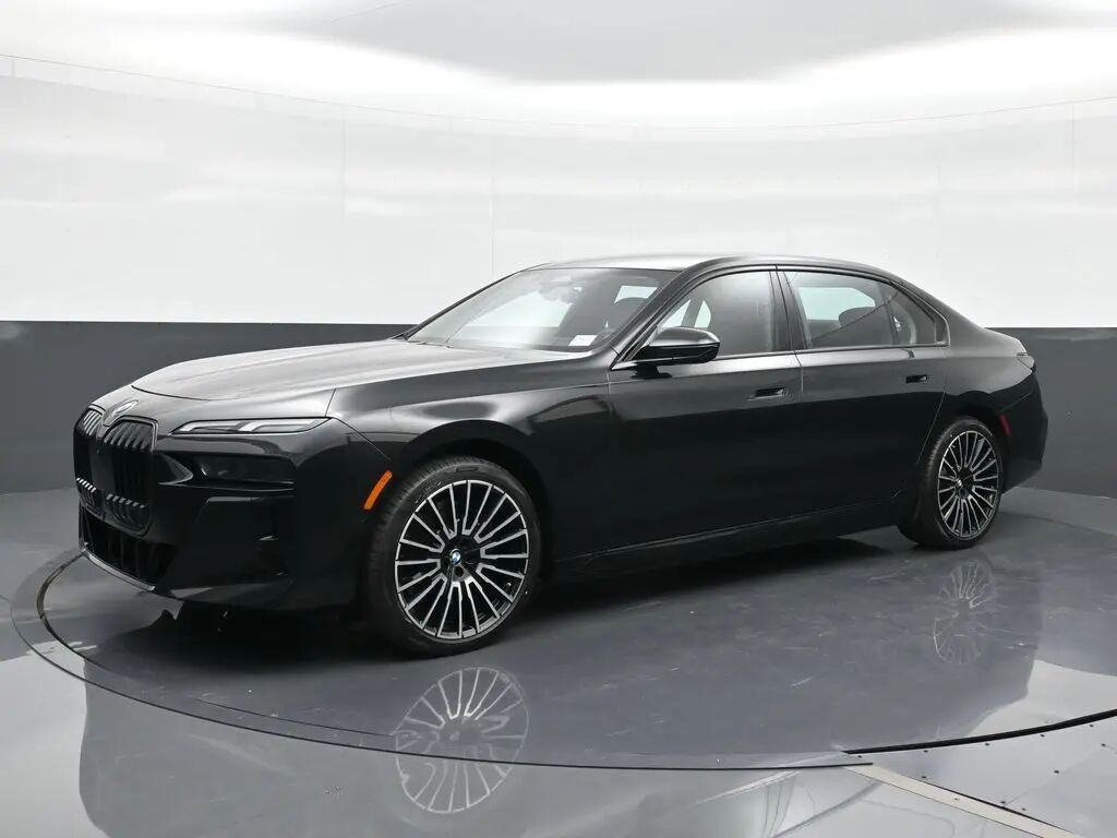 2025 BMW i7 eDrive50 — photo 1 of 26