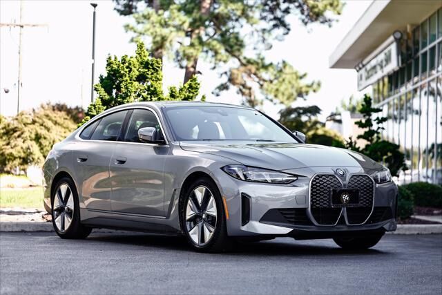 2025 BMW i4 xDrive40 Gran Coupe — photo 1 of 13