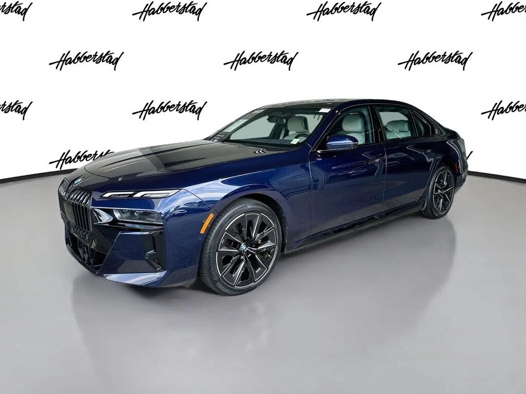 2023 BMW i7 xDrive60 — photo 1 of 13