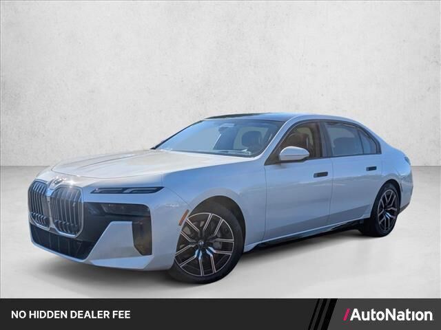 2025 BMW i7 xDrive60 — photo 1 of 13