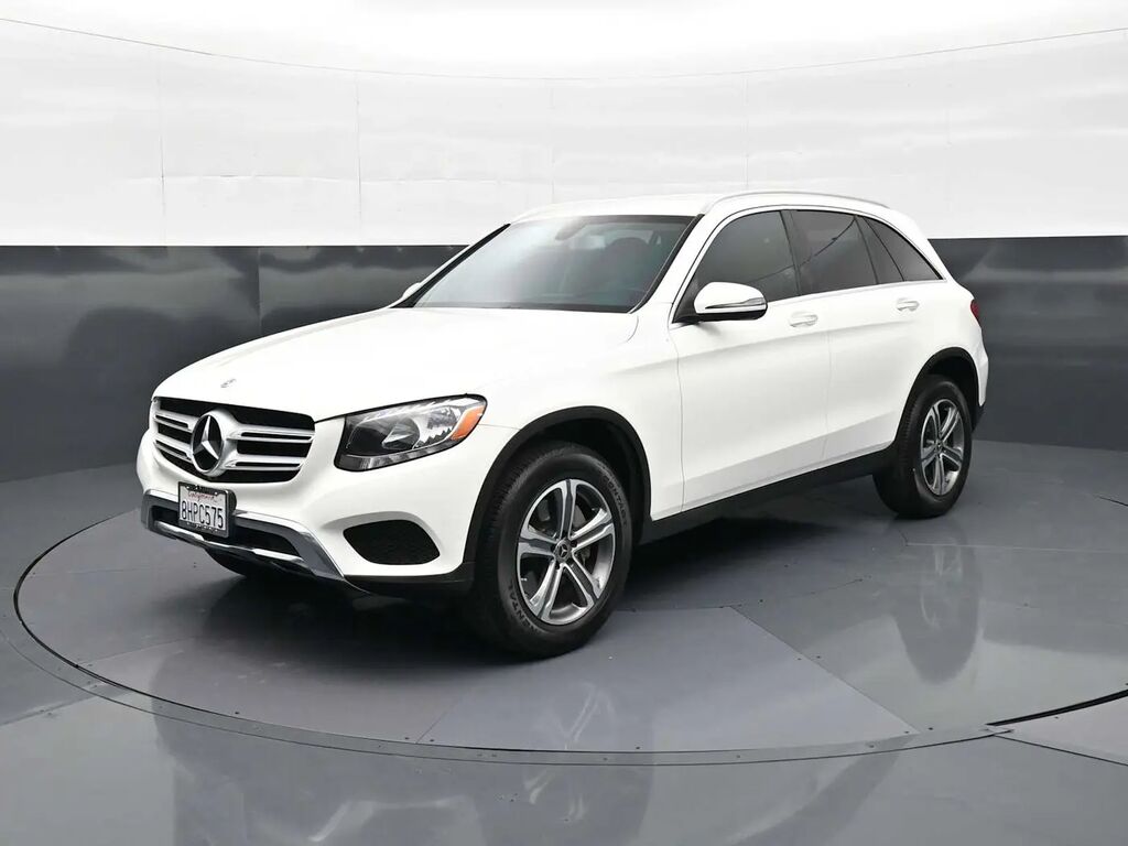 2019 Mercedes-Benz GLC GLC 300 — photo 1 of 13