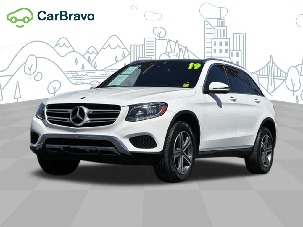 2019 Mercedes-Benz GLC GLC 300 — photo 1 of 6