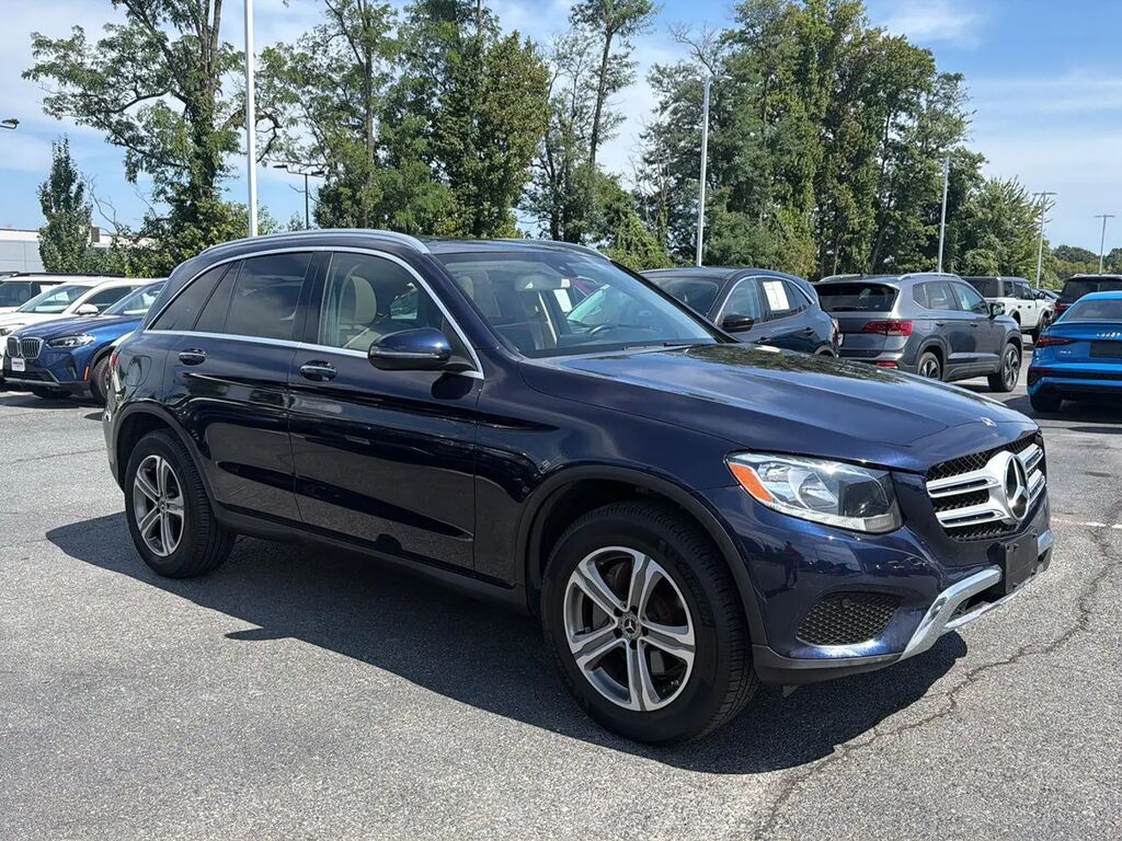 2019 Mercedes-Benz GLC GLC 300 4MATIC — photo 1 of 62