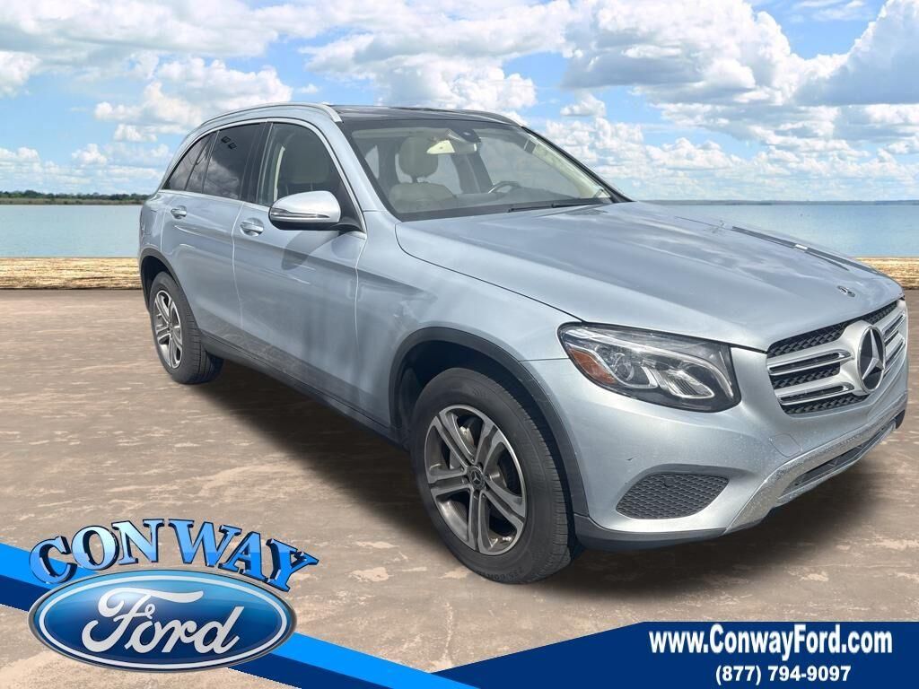 2018 Mercedes-Benz GLC GLC 300 4MATIC — photo 1 of 4