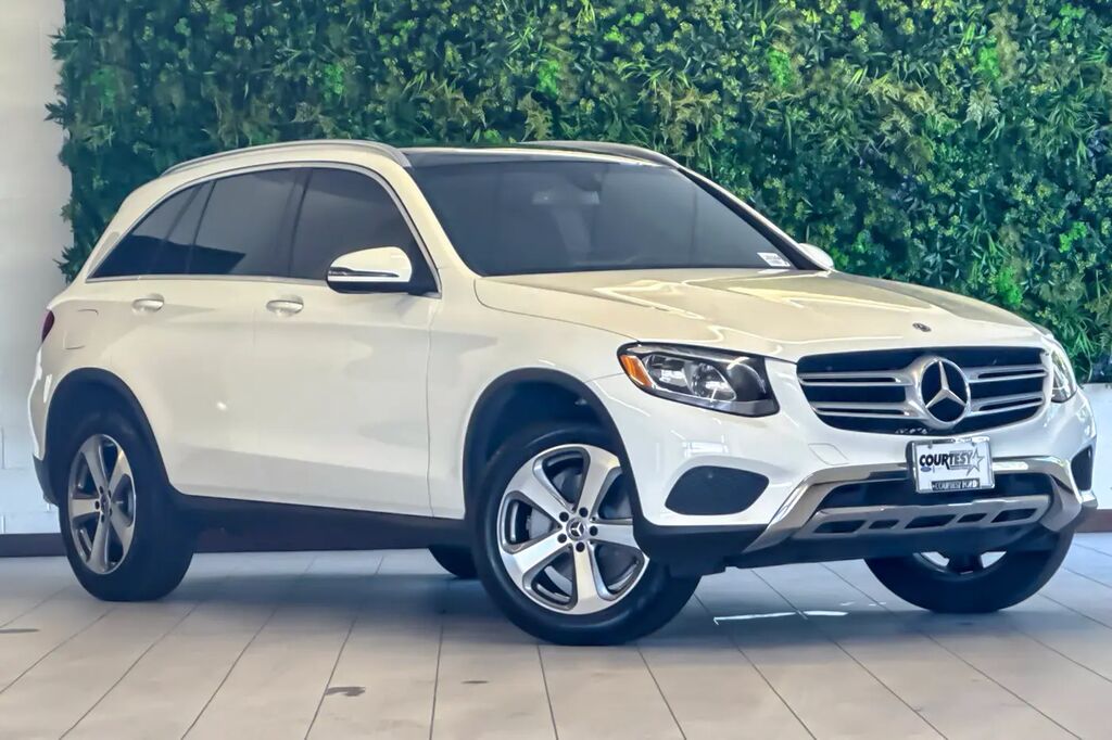 2019 Mercedes-Benz GLC GLC 300 4MATIC — photo 1 of 26