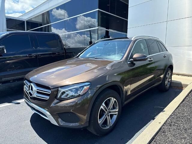 2018 Mercedes-Benz GLC GLC 300 4MATIC — photo 1 of 39