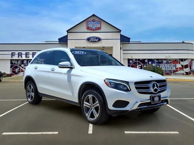 2019 Mercedes-Benz GLC GLC 300 4MATIC — photo 1 of 13