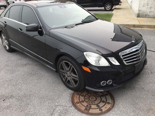 2010 Mercedes-Benz E-Class E 550 Luxury 4MATIC — photo 1 of 12