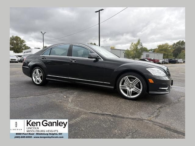 2013 Mercedes-Benz S-Class S 550 4MATIC