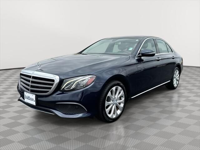 2017 Mercedes-Benz E-Class E 300 — photo 1 of 14