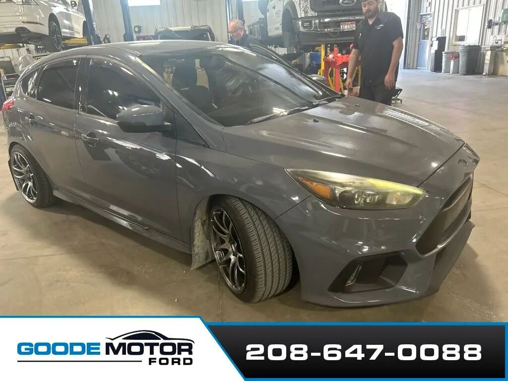2017 Ford Focus RS — photo 1 of 4