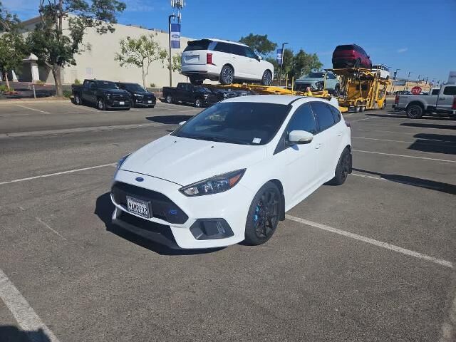 2016 Ford Focus RS — photo 1 of 13