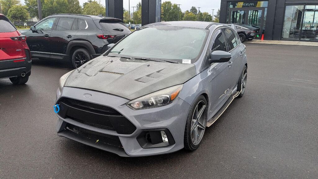 2017 Ford Focus RS — photo 1 of 12