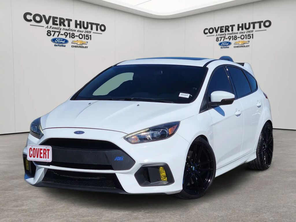 2017 Ford Focus RS — photo 1 of 13