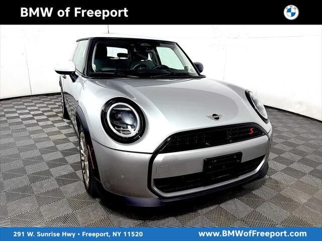 2025 MINI Hardtop 2 Door Cooper S — photo 1 of 16