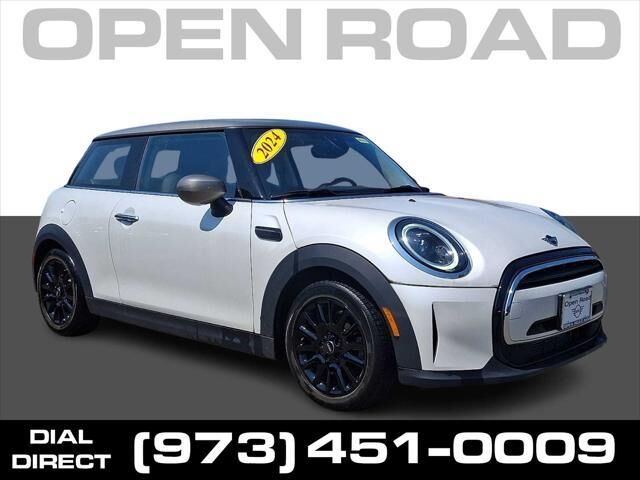2024 MINI Hardtop 2 Door Cooper — photo 1 of 13