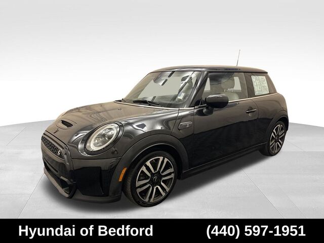2024 MINI Cooper S Iconic