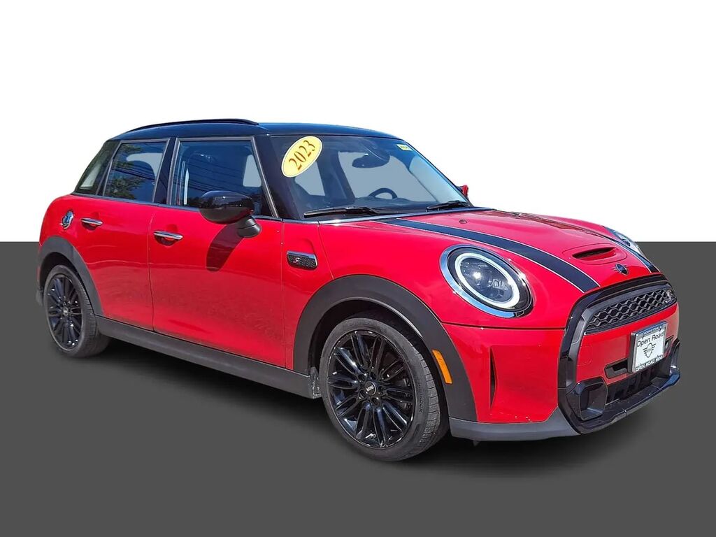 2023 MINI Hardtop 4 Door Cooper S — photo 1 of 14