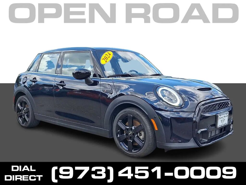 2024 MINI Hardtop 4 Door Cooper S — photo 1 of 13