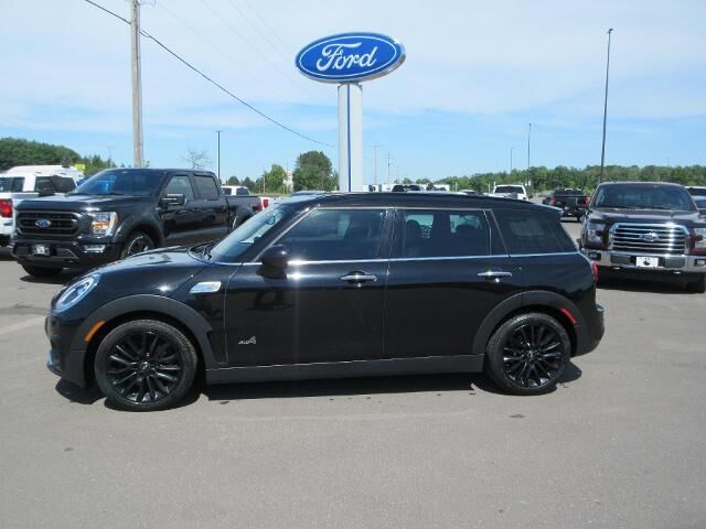2019 MINI Clubman Cooper S ALL4 — photo 1 of 13