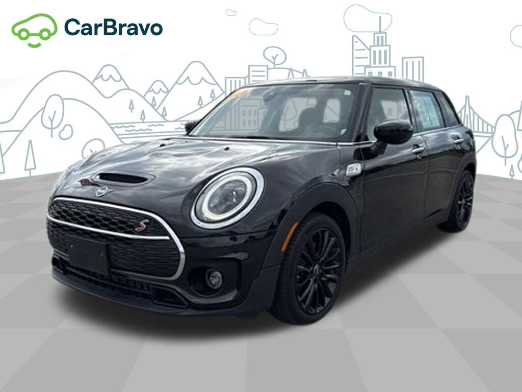 2023 MINI Clubman Cooper S — photo 1 of 7