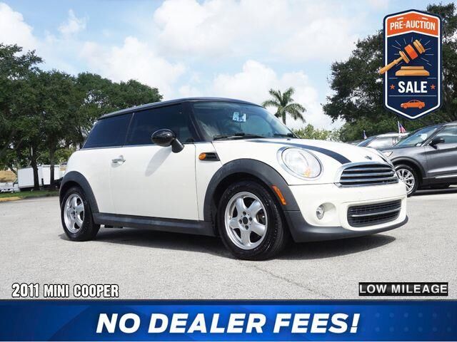 2011 MINI Cooper Base