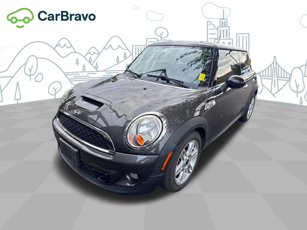 2011 MINI Cooper Hardtop S — photo 1 of 7