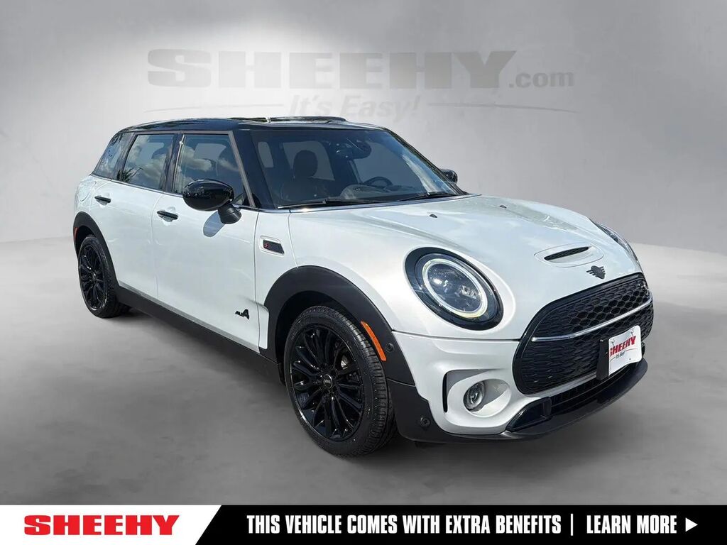 2023 MINI Clubman Classic Cooper S ALL4 — photo 1 of 2