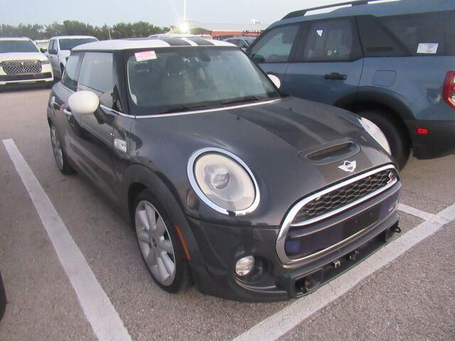 2014 MINI Hardtop Cooper S — photo 1 of 13