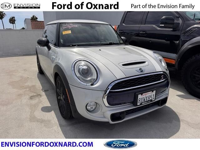 2018 MINI Hardtop 2 Door Cooper S — photo 1 of 10