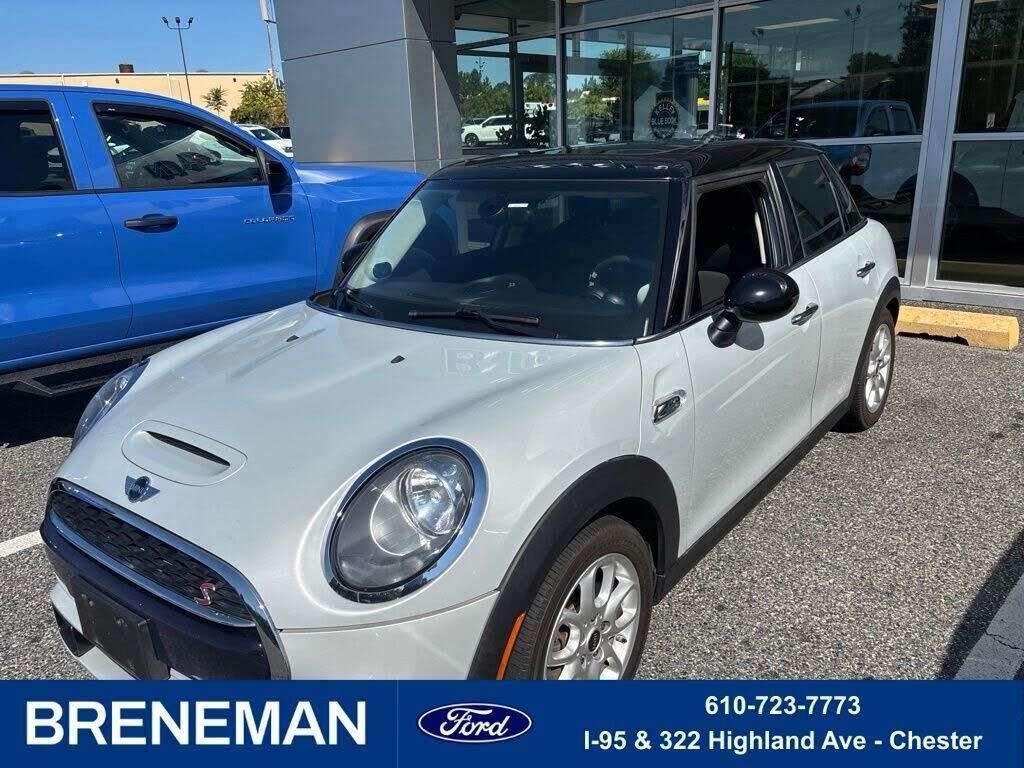 2015 MINI Hardtop 4 Door Cooper S — photo 1 of 1