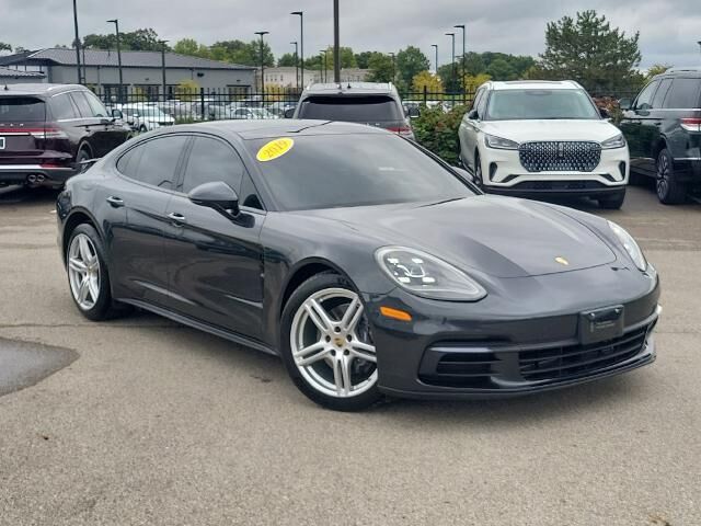 2019 Porsche Panamera Base