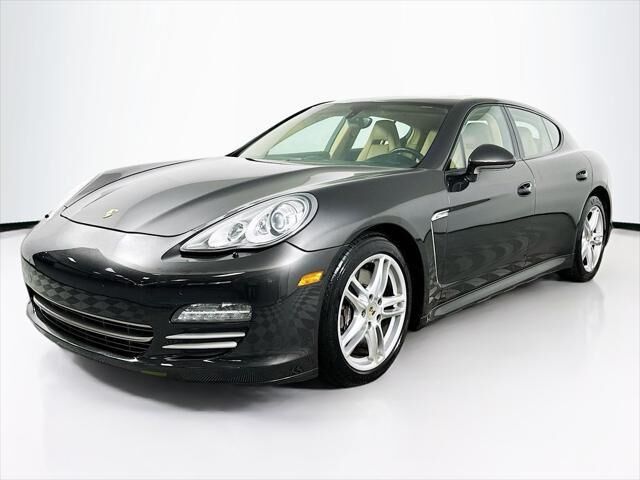 2013 Porsche Panamera Base