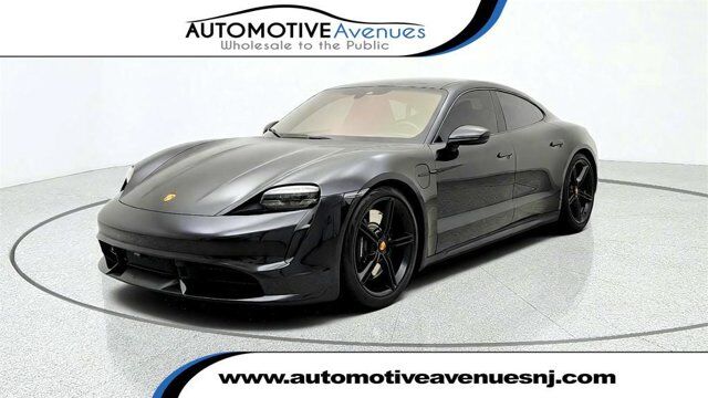 2021 Porsche Taycan Turbo — photo 1 of 13