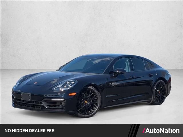 2023 Porsche Panamera Platinum Edition