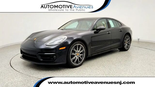 2023 Porsche Panamera Base