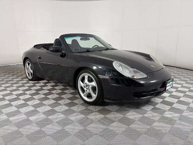 2001 Porsche 911 Carrera 4