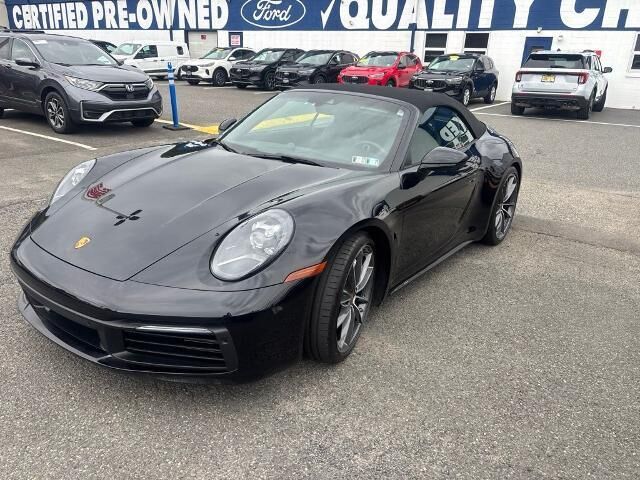 2022 Porsche 911 Carrera