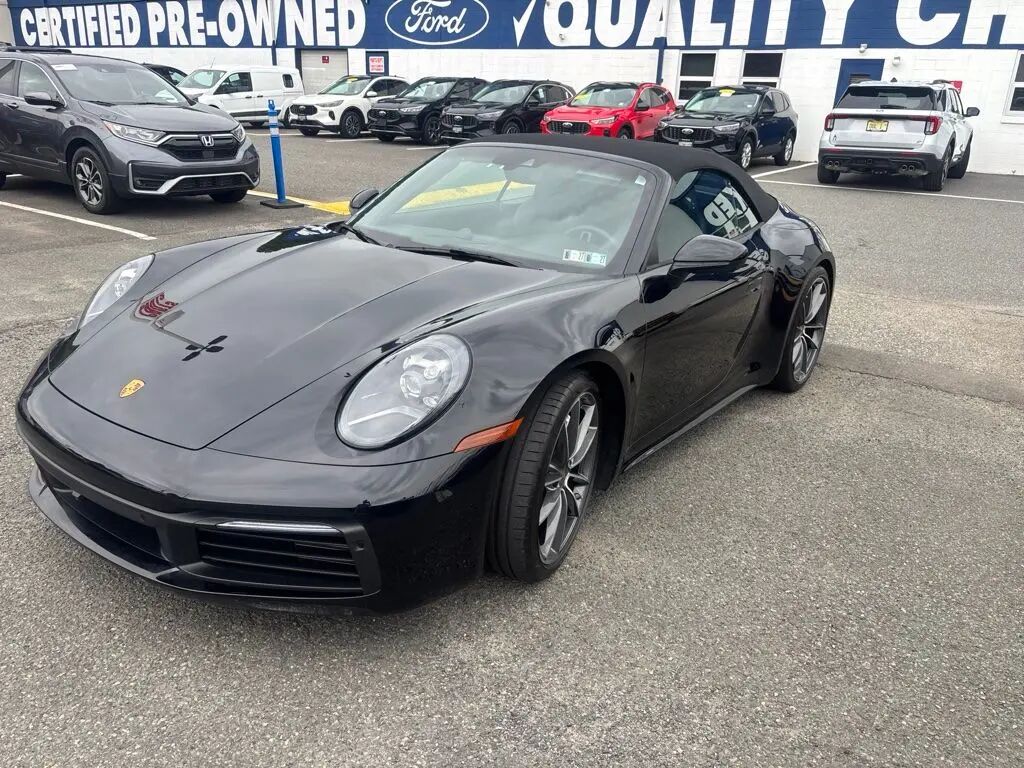 2022 Porsche 911 Carrera — photo 1 of 18