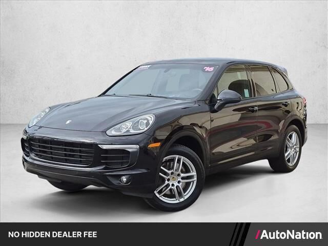 2016 Porsche Cayenne Base — photo 1 of 13
