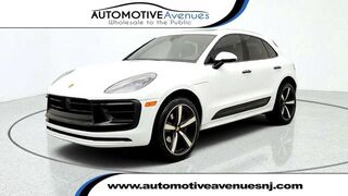 2024 Porsche Macan T