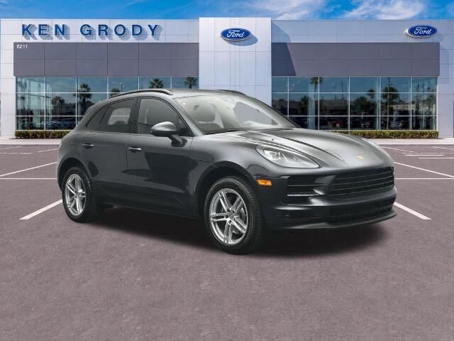 2021 Porsche Macan Base