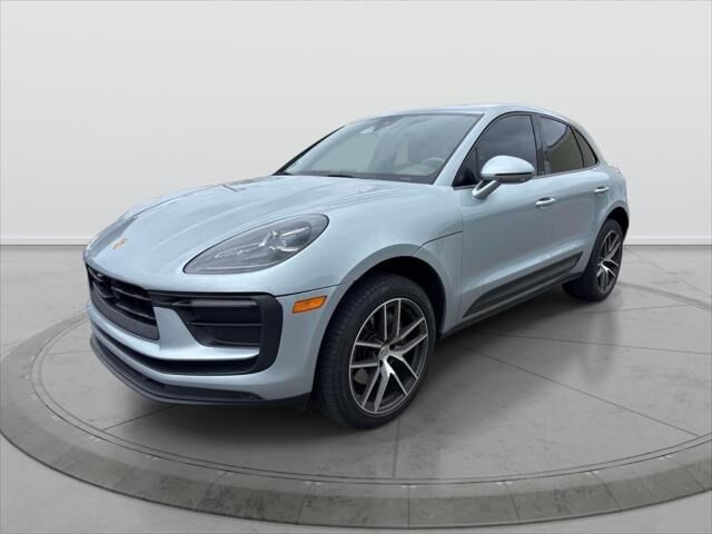 2022 Porsche Macan Base