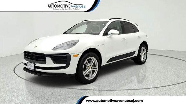 2024 Porsche Macan T