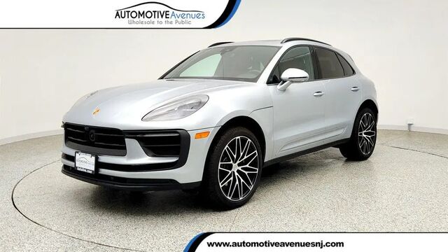 2025 Porsche Macan T